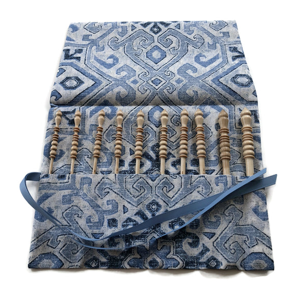 Complete Set Brittany Crochet Hooks  and Case Blue Graphic Fabric