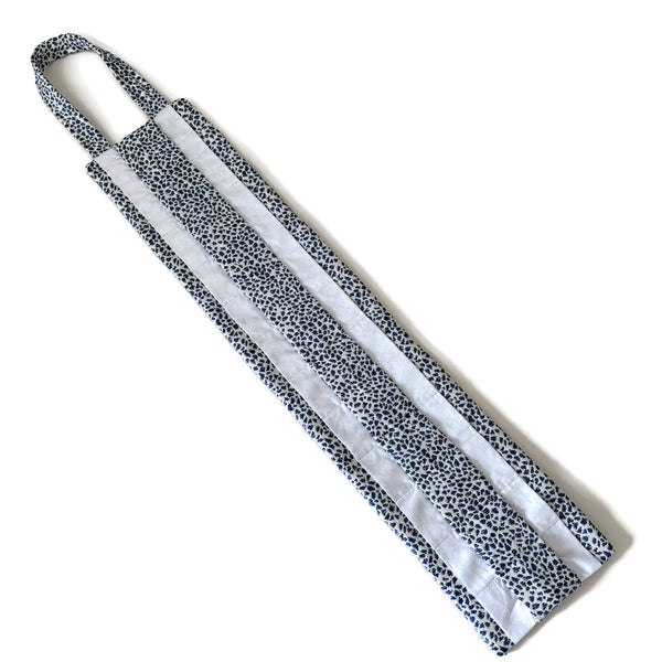 Hanging Circular Needle Organizer Faux Animal Print Blue