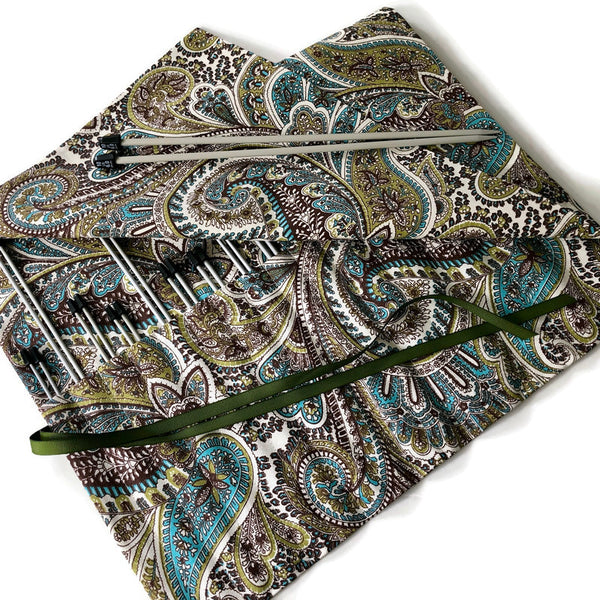 15 Pocket Straight  Needle Roll Up Green Paisley