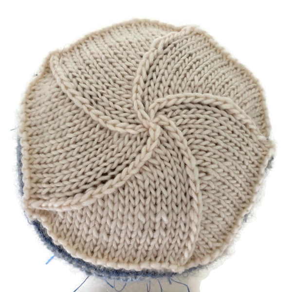 Beanie Cloche Blue & White FUSION