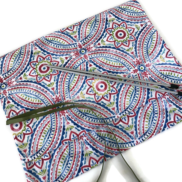 Straight Knitting Needle Case Graphic Print