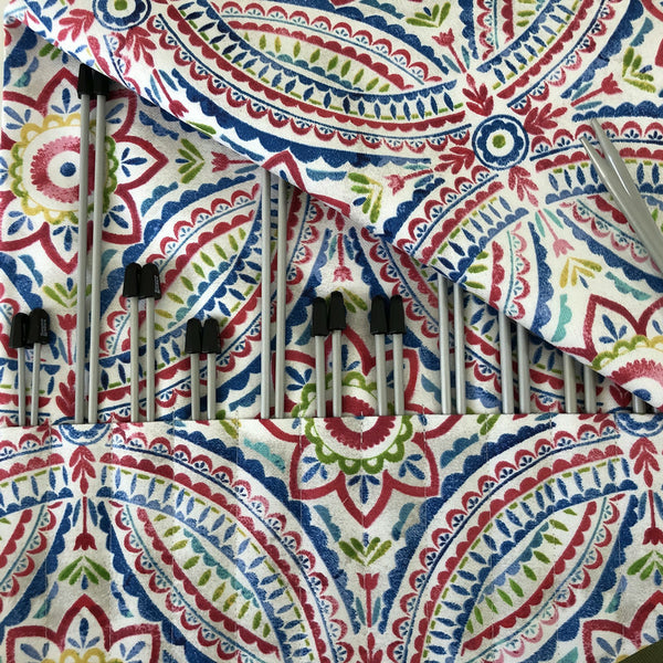 Straight  Knitting NeedleCase Graphic Print