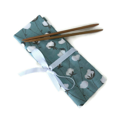 Double Point Needle Six  Pocket Roll Up Aqua Cotton Bolls