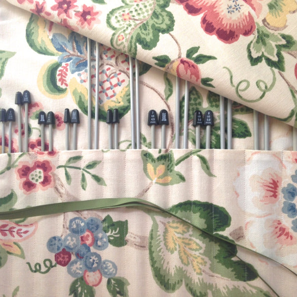 15 Pocket Straight Needle Roll Up Case Rose Floral