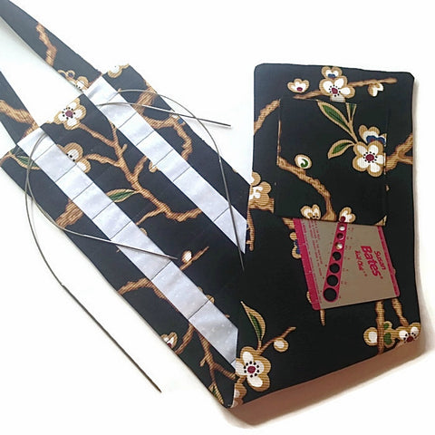 Hanging Circular Needle Organizer Black Floral