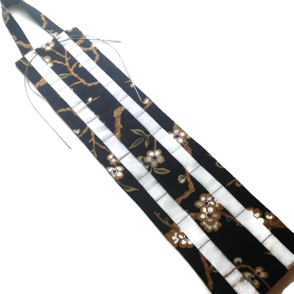 Hanging Circular Needle Organizer Black Floral