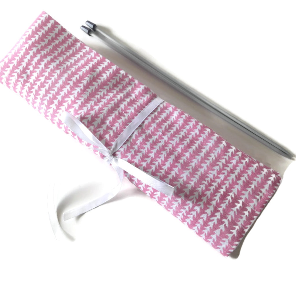 15 Pocket Straight  Needle Roll Up Case Pink Zigzag