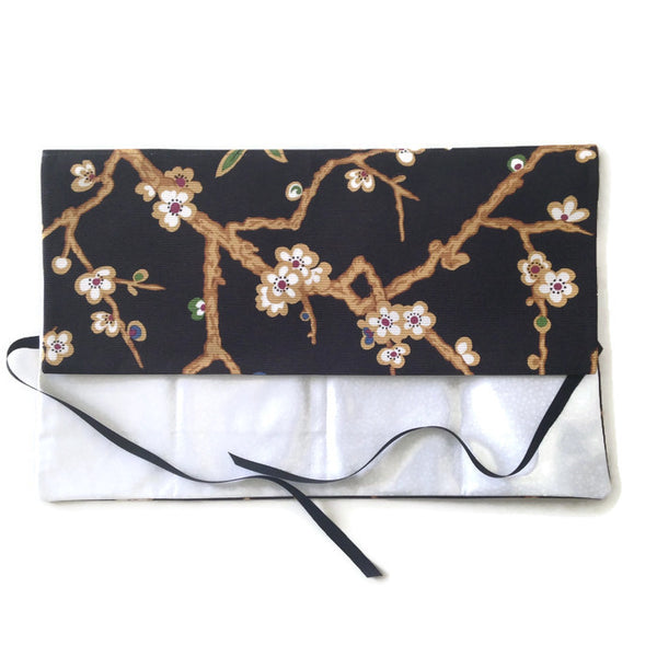 Circular Needle Case Black Oriental Floral