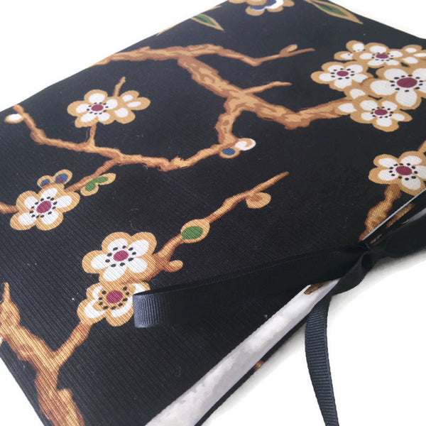 Circular Needle Case Black Oriental Floral