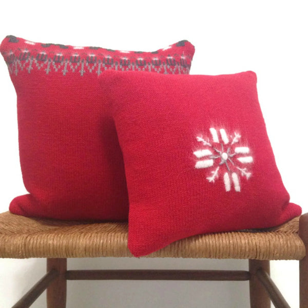 Sweater Pillow Set Red Snowflake