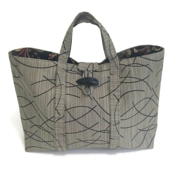 The Large Knitting Bag Taupe and Black Graphic - Buttermilk Cottage