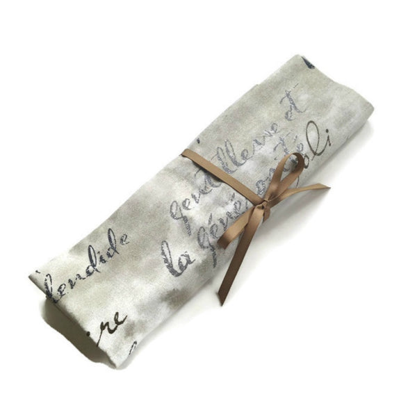 15 Pocket Straight Needle Roll Up Case French Script - Buttermilk Cottage
