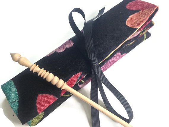 Complete Set Brittany Crochet Hooks Black Floral Fabric Roll Up Case