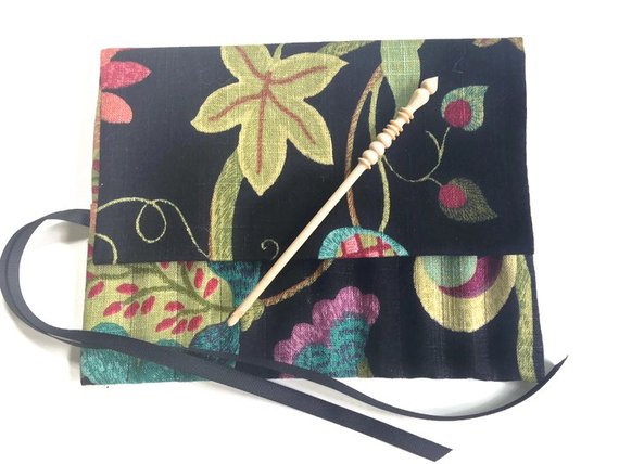 Complete Set Brittany Crochet Hooks Black Floral Fabric Roll Up Case
