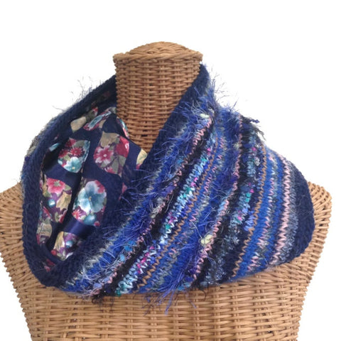 Reversible Cowl Blue Floral - Buttermilk Cottage