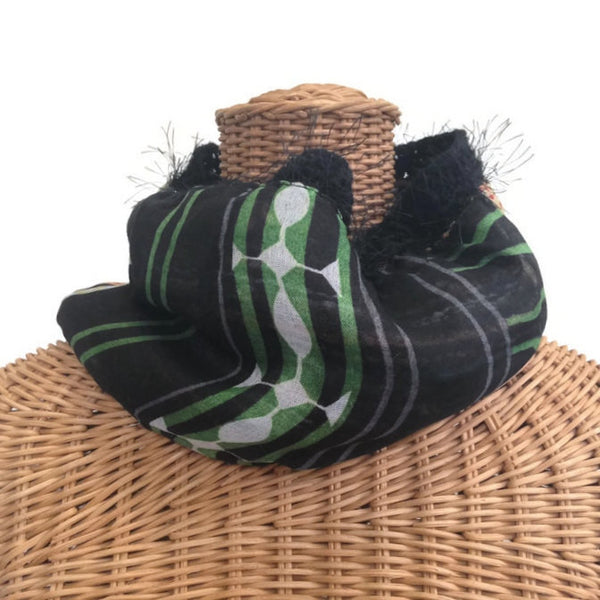 Reversible Cowl Graphic Print Black - Buttermilk Cottage - 2