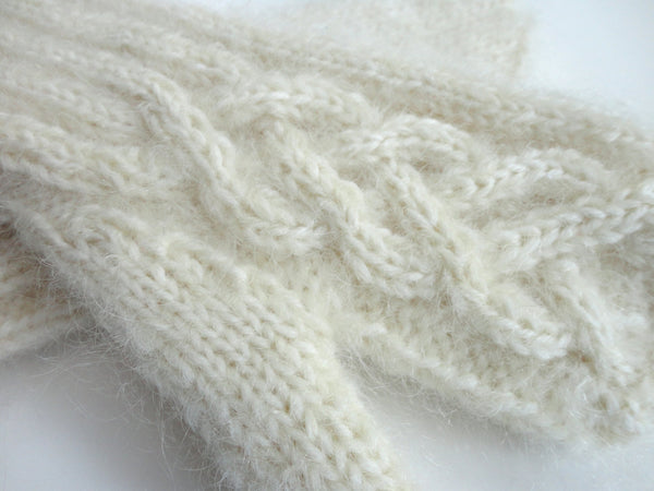 Mittens Winter White - Buttermilk Cottage