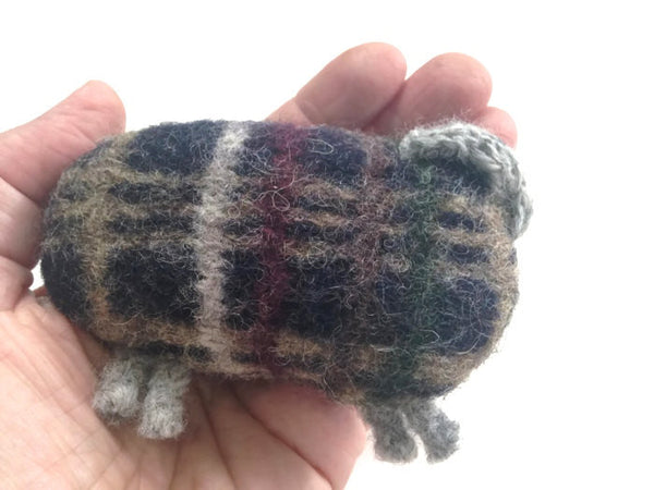 Felted Sheep Handwarmers Plaid - Buttermilk Cottage